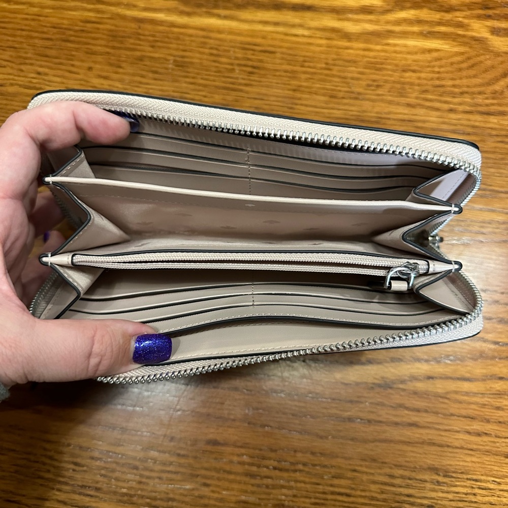 Three Kate spade wallets - Picture 4 of 5